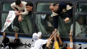  الكيان الصهيوني يفرج عن 26 فلسطينيا ويُسرّع الاستيطان