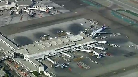 قتيل و6 جرحى في إطلاق نار بمطار لوس أنجلوس