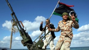 ليبيا: اشتباكات عنيفة بين فصائل مسلحة ومظاهرات تطالب باستقالة الحكومة  