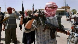 العراق: مجموعة مسلحة تنتحل صفة الأمن وتختطف وتقتل 18 شخصا 