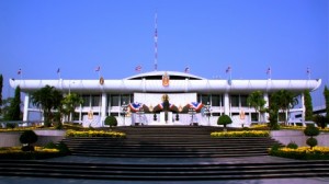  مجلس الشيوخ التايلاندي يرفض مشروع قانون العفو عن الجرائم السياسية