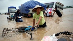 مقتل 41 شخصا وإصابة 74 آخرين في فيضانات وسط فيتنام 