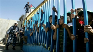 السلطات المصرية تُغلق معبر رفح لأجل غير مسمى وتُرحّل 20 فلسطينيا إلى غزة