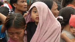  الفلبين تستقبل أولى المساعدات الإنسانية ورئيسها يعلن حالة النكبة في البلاد