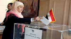 مصر: غرامة بـ 500 جنيه للممتنعين عن التصويت على استفتاء الدستور