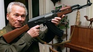 وفاة مخترع السلاح الأسطوري "ميخائيل كلاشنيكوف"