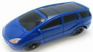 سيارة بالطاقة الشمسية