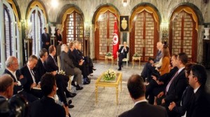 "السبسي" : تونس تتطلّع إلى مزيد المساندة والدعم من قبل الدول الديمقراطية 