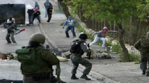 حالات اختناق في الفلسطينيين خلال مواجهات مع قوات الاحتلال