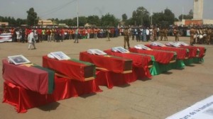  بوركينا فاسو: مقتل 22 شخصا لدى سقوط حافلة في سد