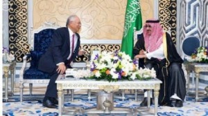 العائلة الحاكمة السعودية تورط رئيس وزراء ماليزيا 