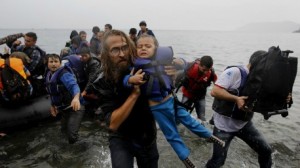 غرق 11 لاجئا معظمهم من الأطفال قبالة السواحل اليونانية 