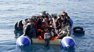 أسطول للناتو يصل بحر  إيجة لمراقبة شبكات تهريب البشر الناشطة بين تركيا واليونان
