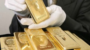 الذهب يتراجع مع صعود الأسهم 