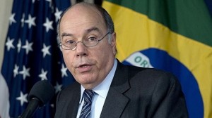 ماورو فيارا، وزير العلاقات الخارجية البرازيلي