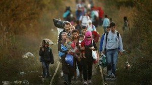 المجر تمدد حالة الطوارئ نتيجة أزمة اللاجئين بإرسال قوات شرطة ودوريات عسكرية