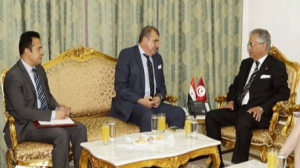 وزير العدل يلتقي بسفير مصر بتونس