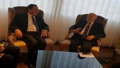 لقاء وزير الخارجية التونسي خميس الجهيناوي و وزير الشؤون الخارجية العراقي "إبراهيم الجعفري" 