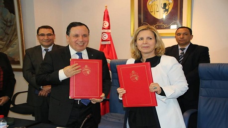 اتفاقية بين وزارتي السياحة والخارجية لفتح أسواق عالمية للمنتوج التونسي