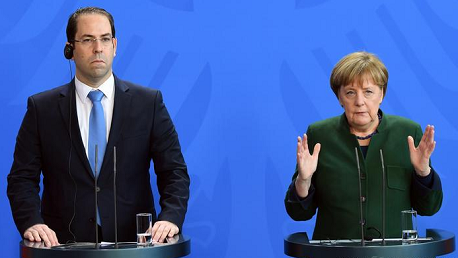"ميركل" : دعم مالي كبير للعائدين من اللاجئين بألمانيا إلى تونس