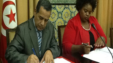 قريبا: توقيع مذكرة تفاهم بين تونس وجنوب أفريقيا في مجال العمل
