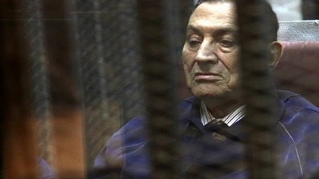 مصر: حكم نهائي ببراءة "مبارك" في قضية قتل المتظاهرين