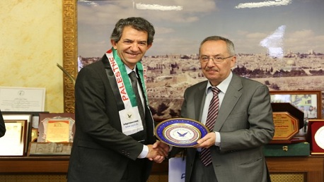 اتفاقية شراكة بين كلية الطب بتونس و كلية الطب بنابلس