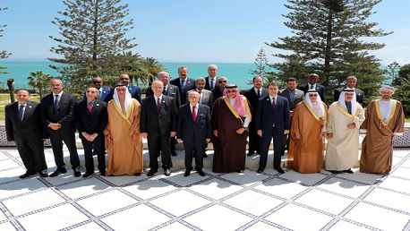 السبسي يُجري سلسلة من اللقاءات الثنائية مع عدد من رؤساء الوفود المشاركة في أشغال الدورة 34 لمجلس وزراء الداخلية العرب