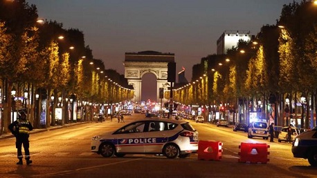 العثور على رسالة مؤيدة لـ "داعش" بجانب جثة منفذ هجوم باريس