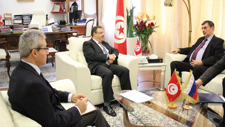 الاتفاق على تنمية الصادرات التونسية من الغلال وزيت الزيتون نحو السوق الروسية