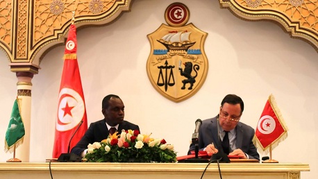 تونس توقع الإعلان القاضي بالقبول باختصاص المحكمة الإفريقية لحقوق الإنسان 