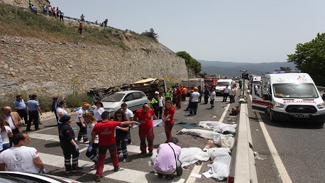تركيا: 23 قتيلاً في انقلاب حافلة سياحية