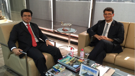 إمضاء إتفاقية شراكة بين البريد التونسي وبريد ماليزيا في مجال التجارة الإلكترونية