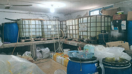 ضبط مصنع عشوائي معد لصنع وبيع مواد تنظيف غير مطابق للمواصفات التونسية