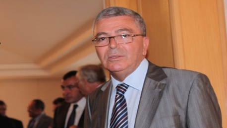 وزير الدفاع الوطني عبد الكريم الزبيدي