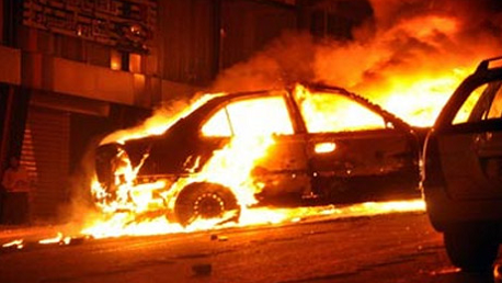 حرق  سيارات