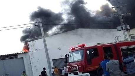 صفاقس/ إخماد حريق بمصنع ومنع إنتشار النيران إلى مؤسسات صناعية مجاورة
