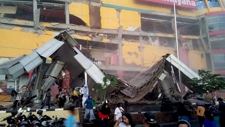 ارتفاع عدد قتلى زلزال وتسونامي إندونيسيا إلى 384 قتيلا