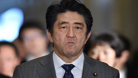 رئيس الوزراء الياباني شينزو آبيه 