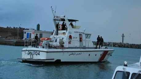 سلقطة- المهديّة/ القبض على منظم عملية اجتياز الحدود البحرية خلسة وضبط مركب صيد