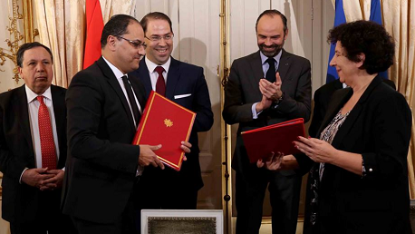 توقيع اتفاقيات بين تونس وفرنسا
