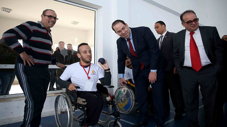 رئيس الحكومة يوسف الشاهد يشرف صباح اليوم بالمركز الدولي للبحوث والدراسات والتوثيق والتكوين حول الإعاقة "بسمة" بقمرت 