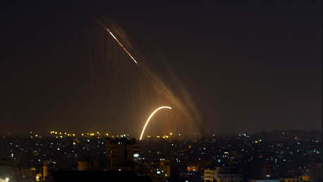 اطلاق صاروخ من غزة وصافرات الإنذار تدوي
