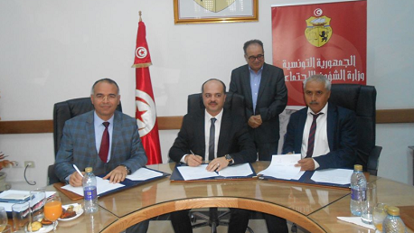 التوقيع على تجديد العمل بالاتفاقية التعاقدية بين الصندوق الوطني للتأمين على المرض والنقابة التونسية لأطباء الأسنان الممارسين بصفة حرة