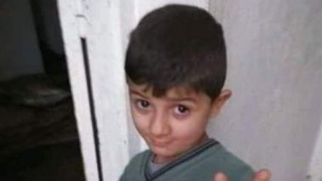 طفل يدعي "محمد هارون بن محمد بن القناوي بنحسين"