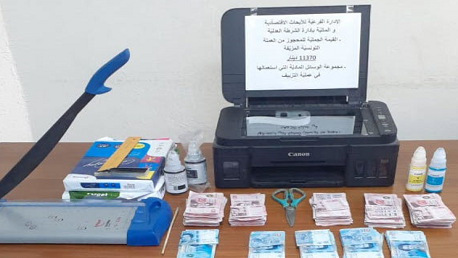 تونس/ القبض على 03 أشخاص من أجل تكوين وفاق بغاية تدليس وترويج العملة التونسية