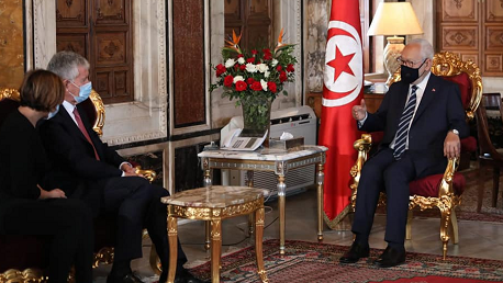 لقاء الغنوشي و سفير فرنسا بتونس