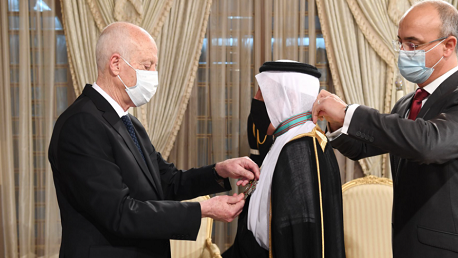 سعيّد يمنح السفير السعودي الصنف الأول من وسام الجمهورية