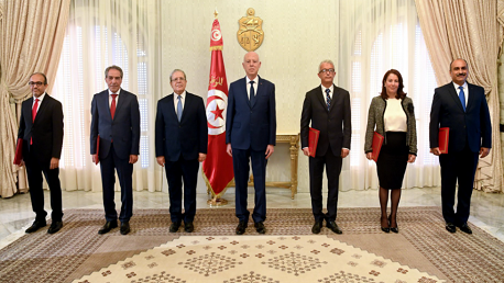 رئيس الجمهورية يُسلّم أوراق اعتماد 5 سفراء جدد لتونس
