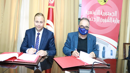 إمضاء اتفاقية بين وزارة الشؤون الاجتماعية وجمعية السلامة المرورية